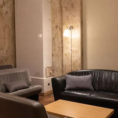 Horse House Apartment *
