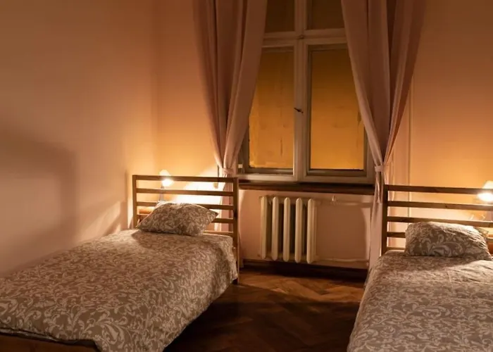 Horse House Apartment *